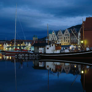 Sottosopra leggero... | Bergen • Norway