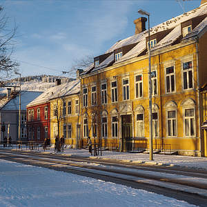 Trondheim • Norway | Titolo | giallo ritratto...