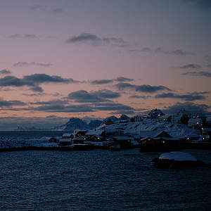 Å • Isole Lofoten • Norway | Piano piano si mettono a dormire...