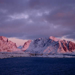 Isole Lofoten • Norway | Di luce rapite...